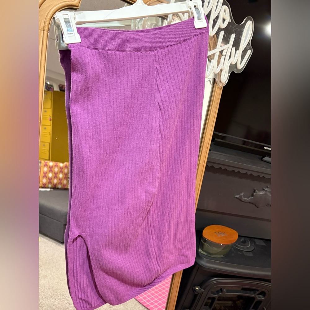 Purple feee people skirt. Size small.